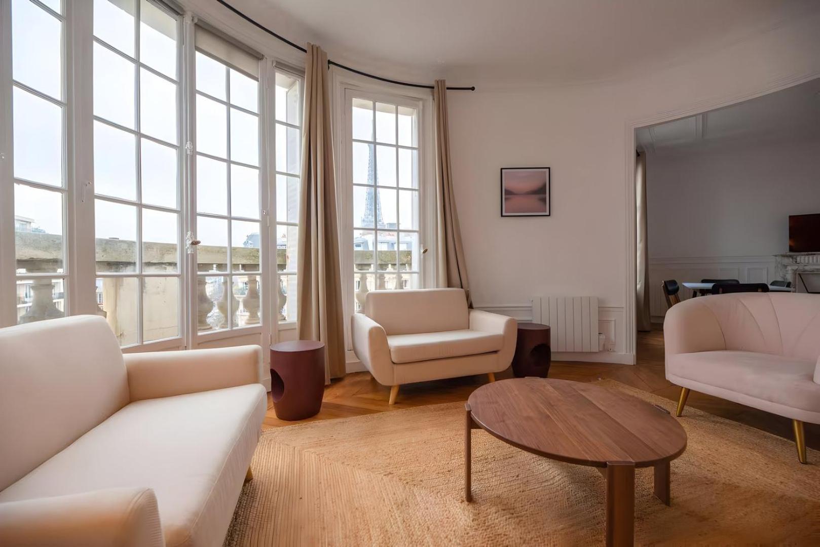 Tbs 325 - Superb With Eiffel Tower View Apartment