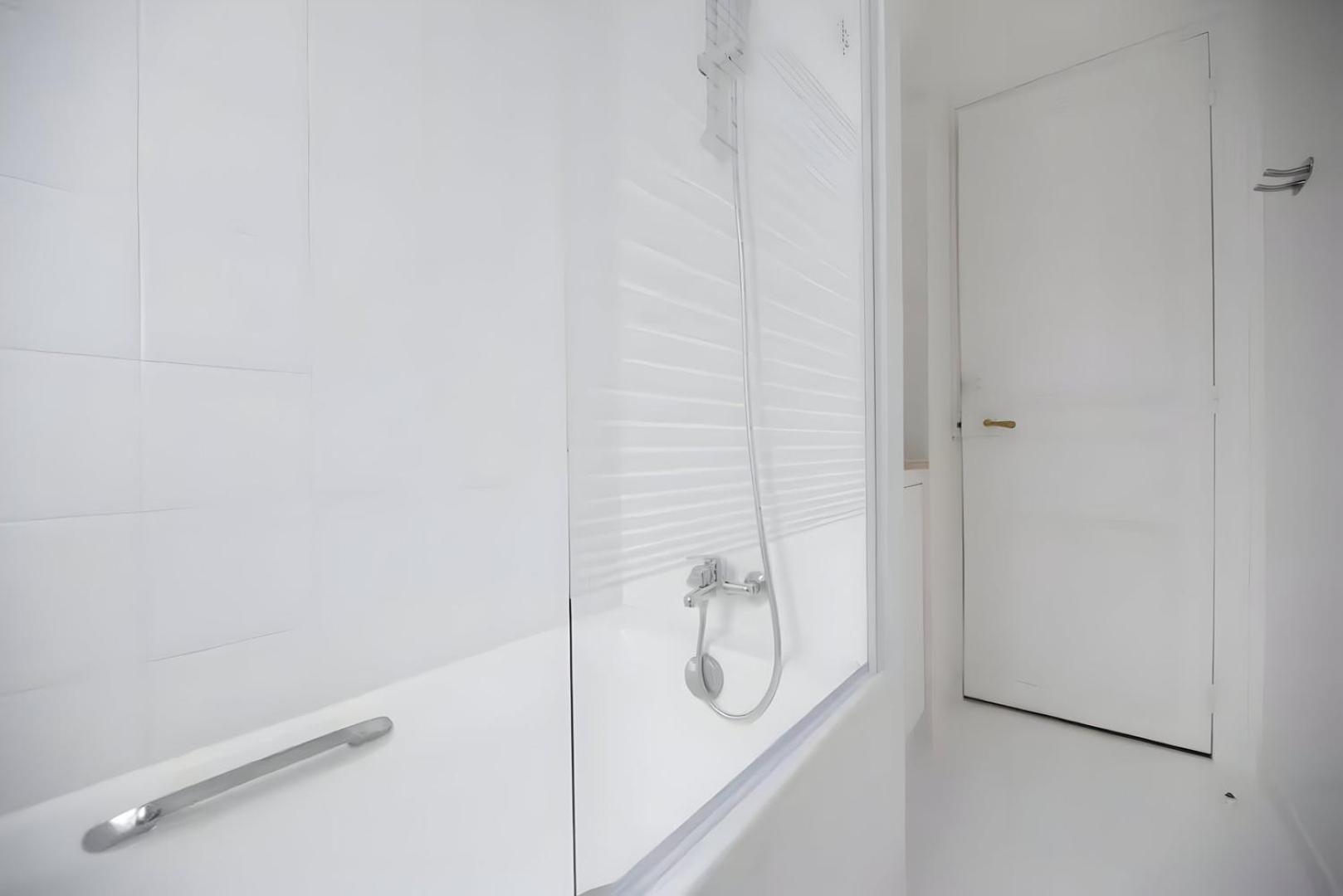 Tbs 325 - Superb With Eiffel Tower View Apartment
