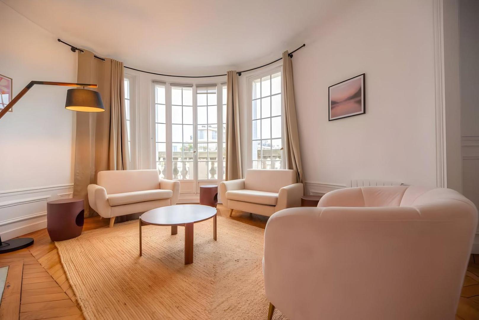 Apartment Tbs 325 - Superb With Eiffel Tower View